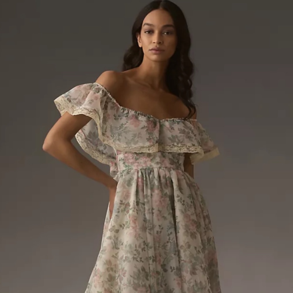 Selkie Orchard House Romance Novel Gown